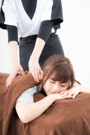 h级动画片